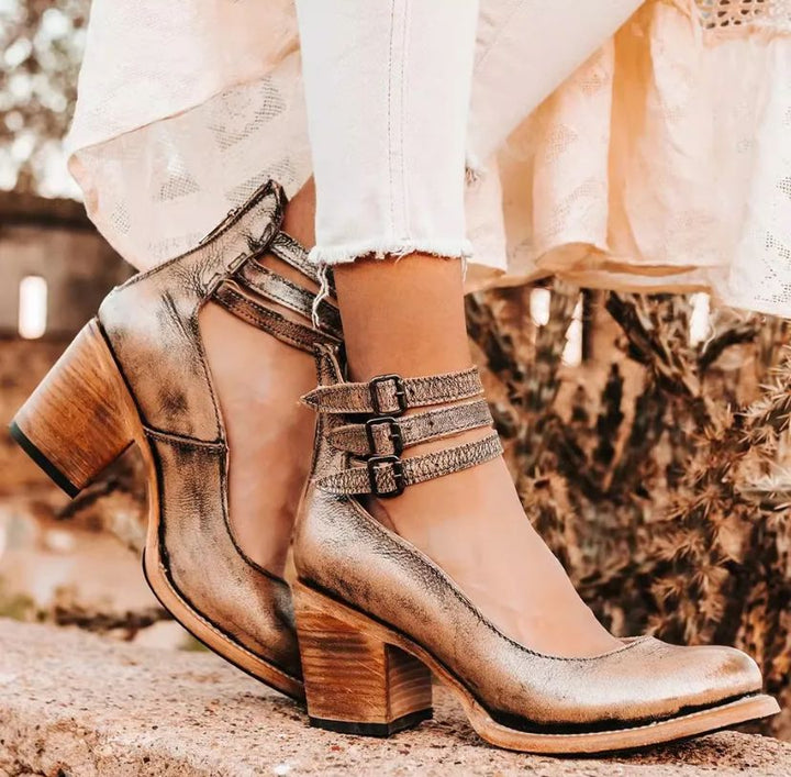 Steffie – حذاء بكعب عالٍ خشبي