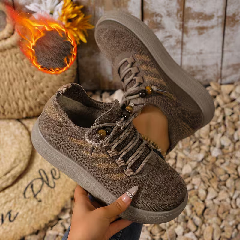 Zaria - حذاء رياضي مريح برباط