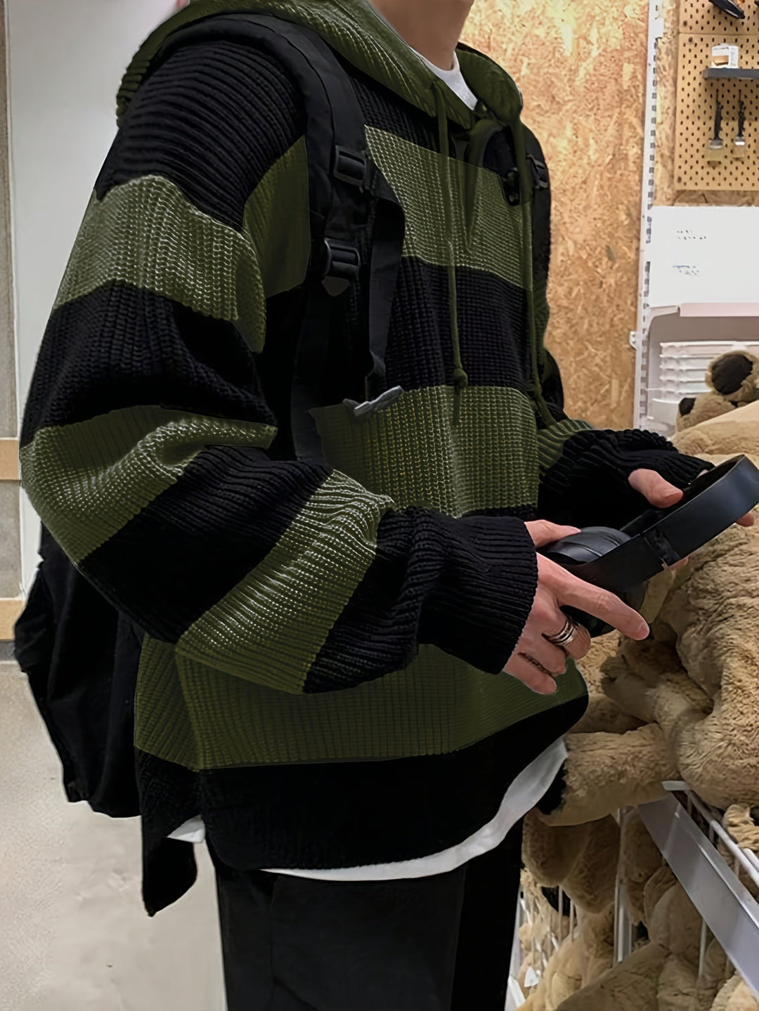 Tenzin - هودي كبير الحجم مخطط ومحبوك